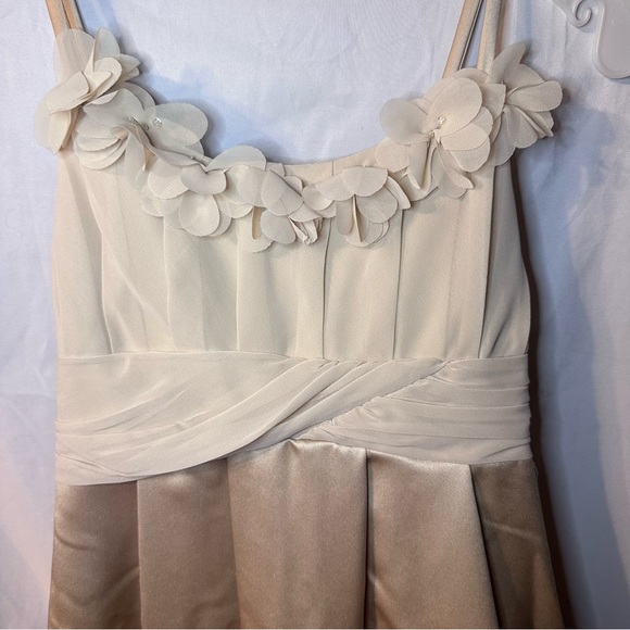 NWT DAVID'S BRIDAL satin and chiffon ball gown with ruched waist champagne sz 10 - Picture 5 of 15